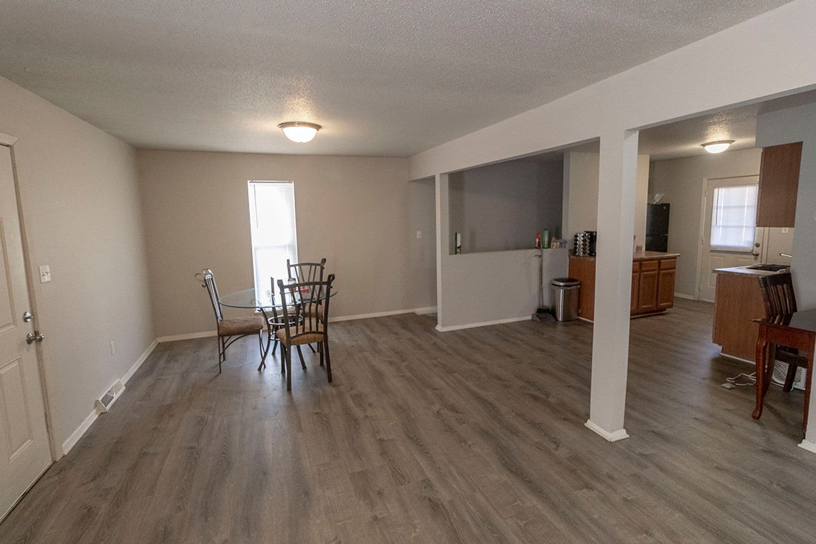 Columbia House: 204 Wheaton Ct