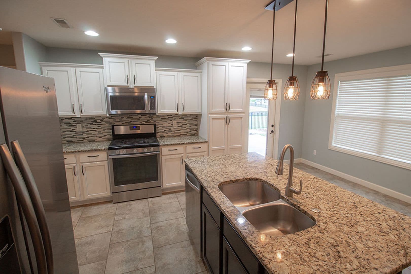 Columbia House: 7504 Wellford Ct
