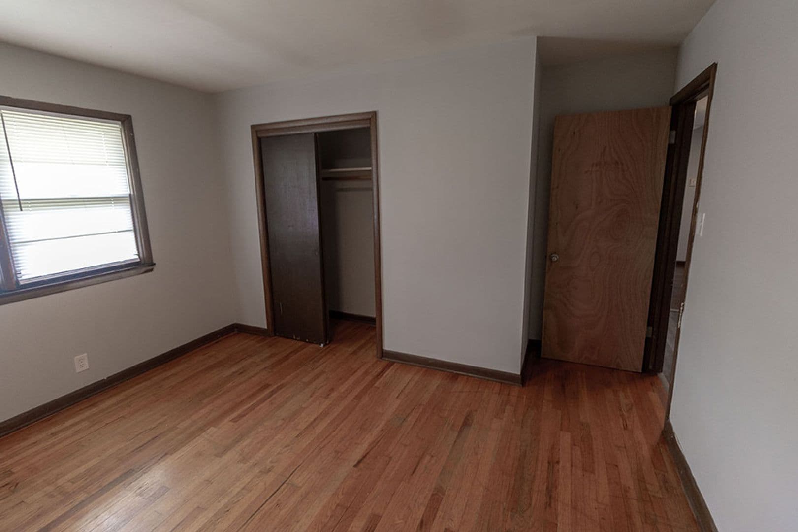 Columbia Apartment: 1804 Sylvan Ln