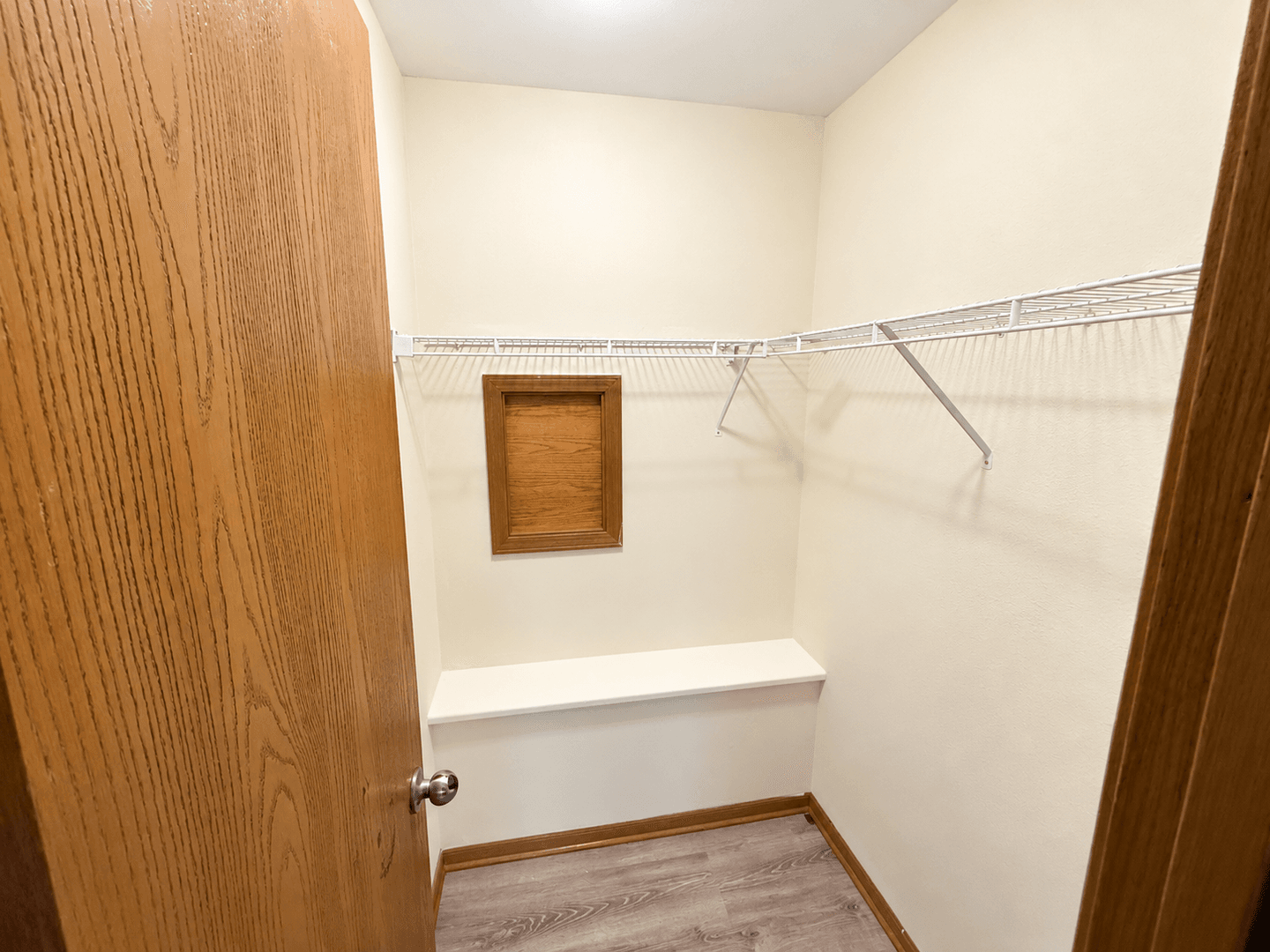 Columbia House: 2119 Ballenger Ln