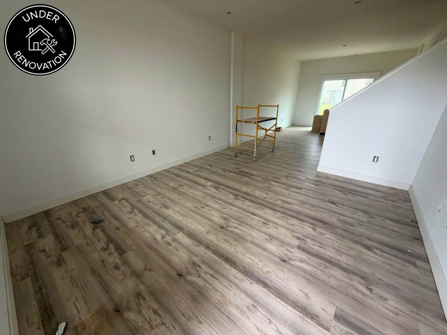 Columbia House: 5000 Derby Ridge Dr - 504