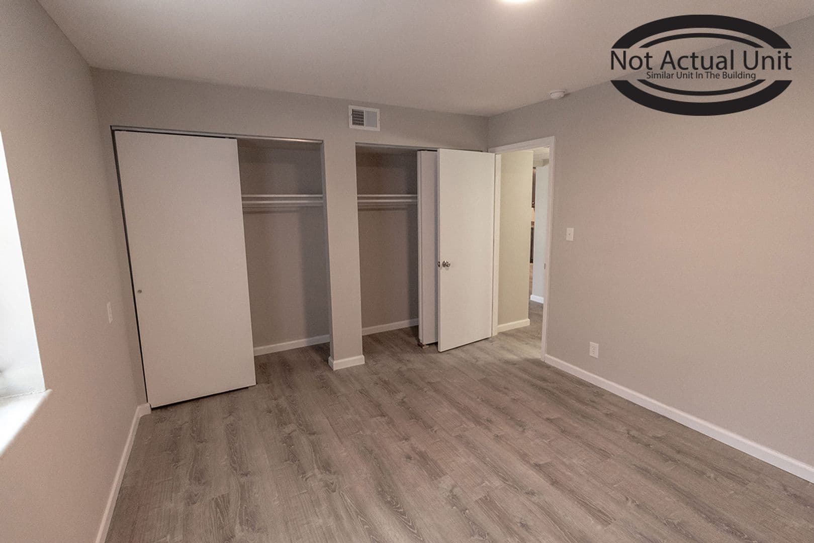 Columbia Apartment: 3408 Balboa Ln #48