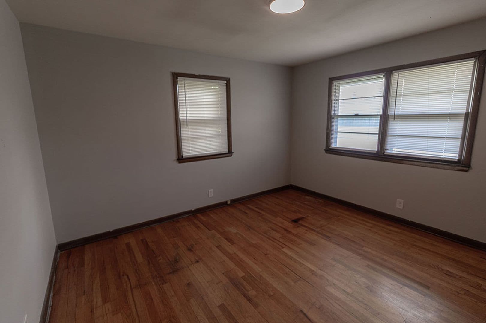 Columbia Apartment: 1804 Sylvan Ln
