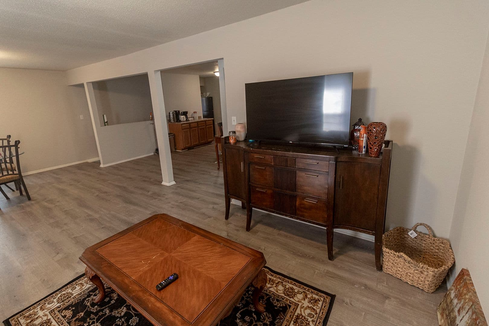 Columbia House: 204 Wheaton Ct
