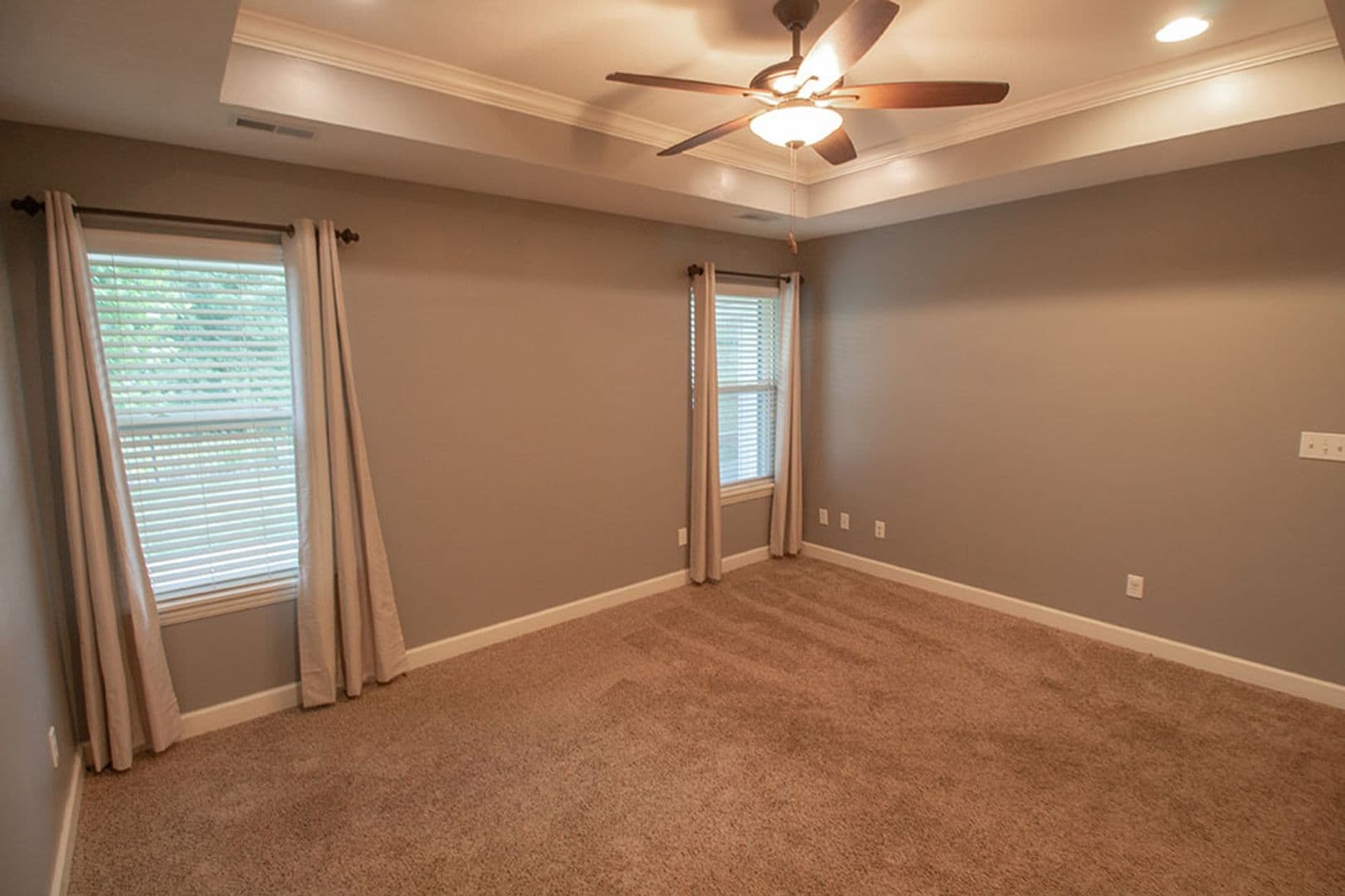 Columbia House: 7504 Wellford Ct