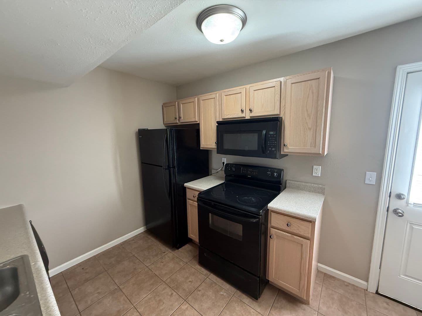 Columbia House: 214 Arctic Wolf Ct