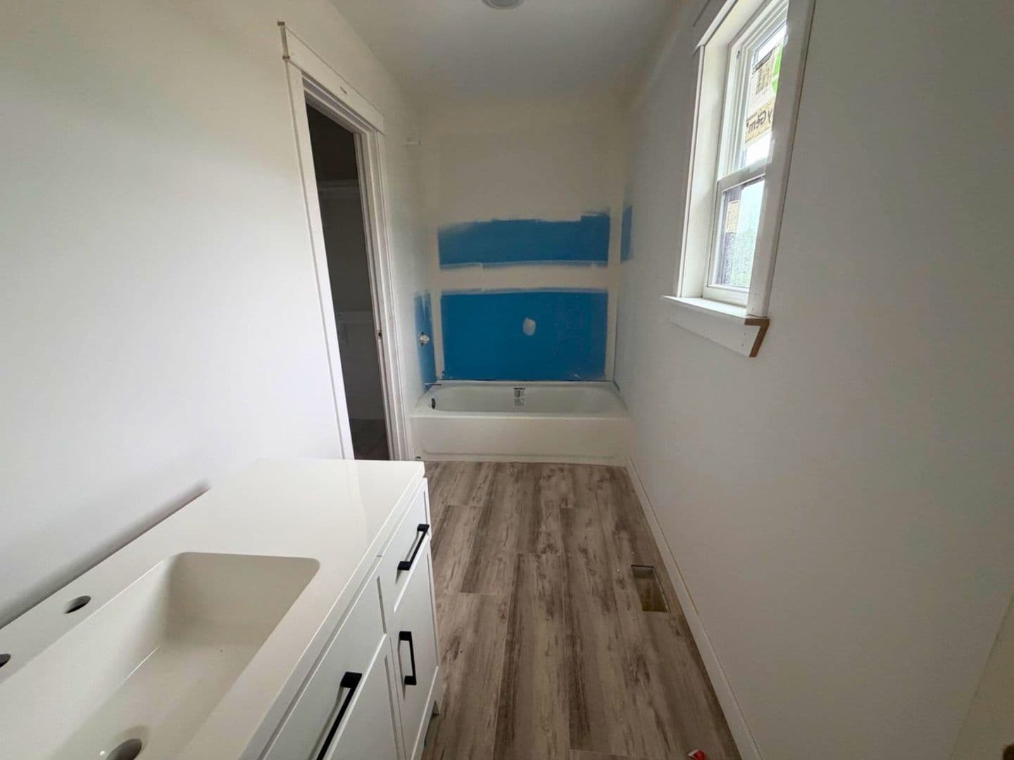 Columbia House: 5000 Derby Ridge Dr - 503