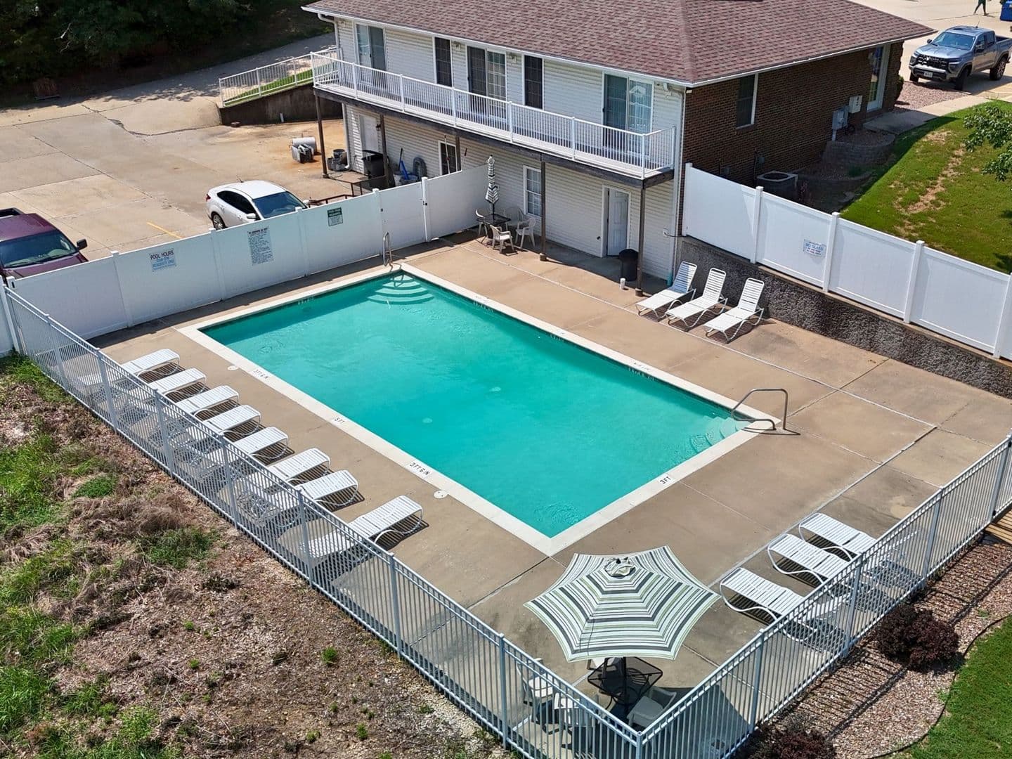 Jefferson City House: 905 Southwest Blvd E