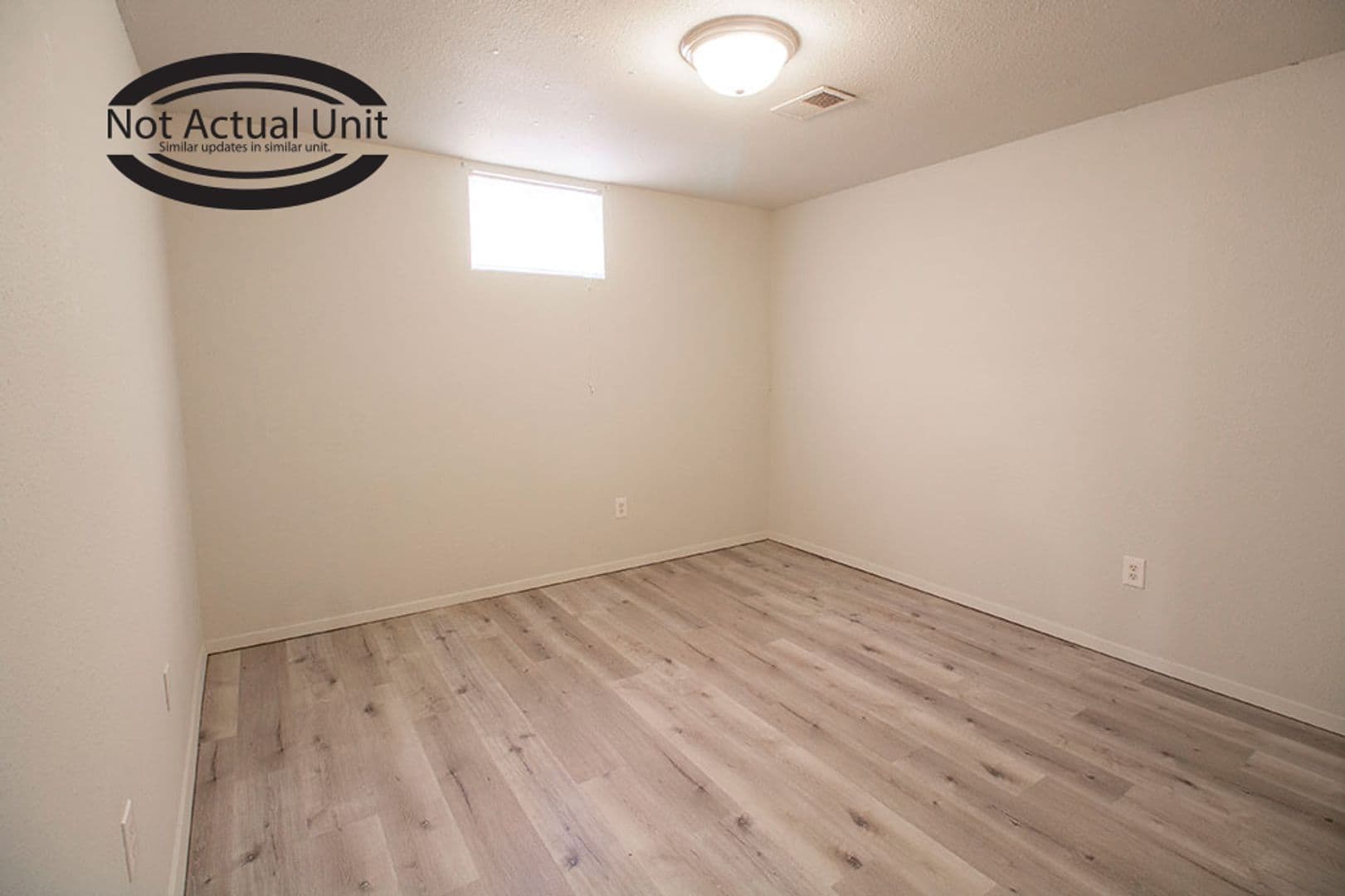 Columbia House: 1013 W Ash St