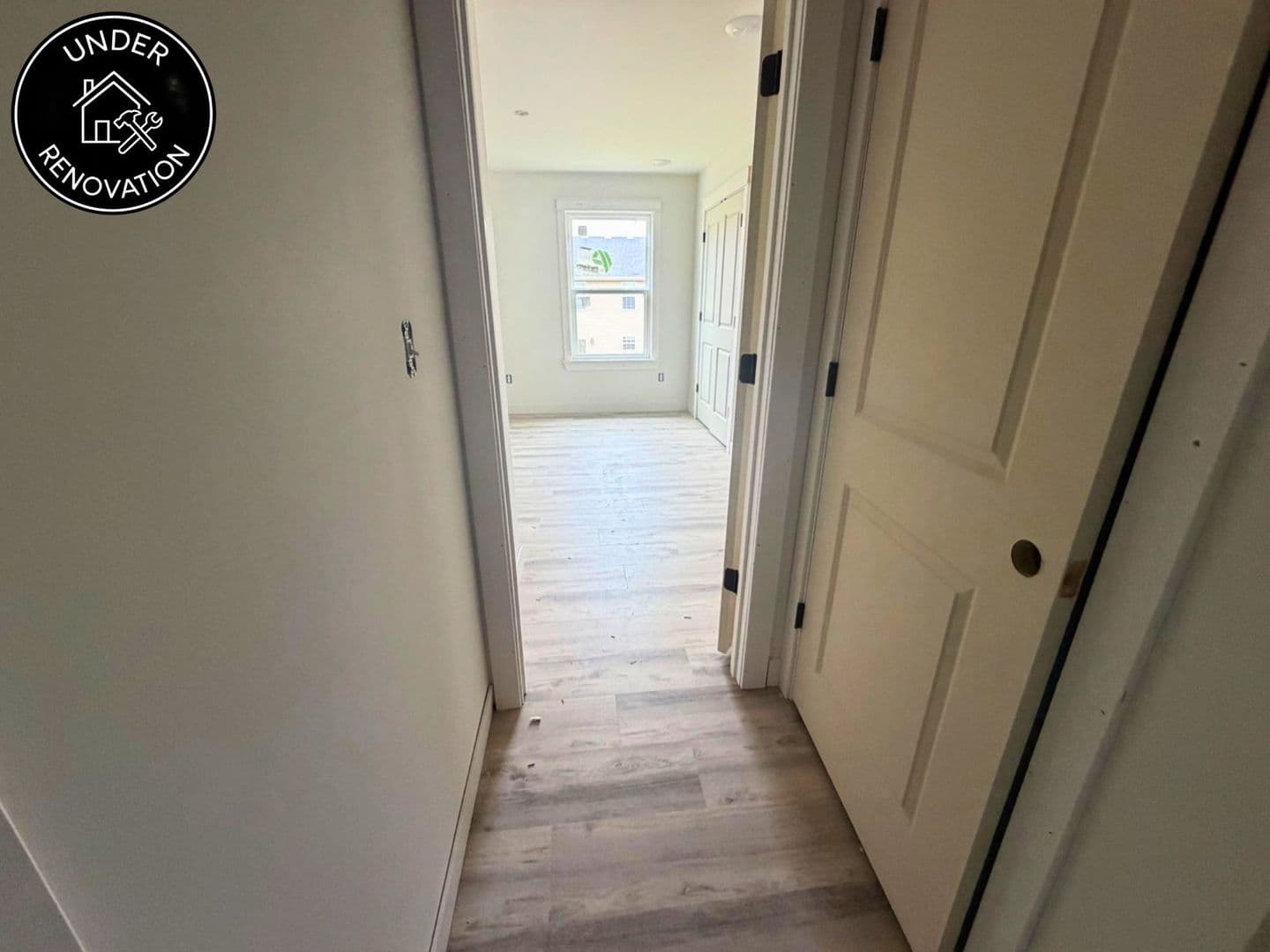 Columbia House: 5000 Derby Ridge Dr - 504