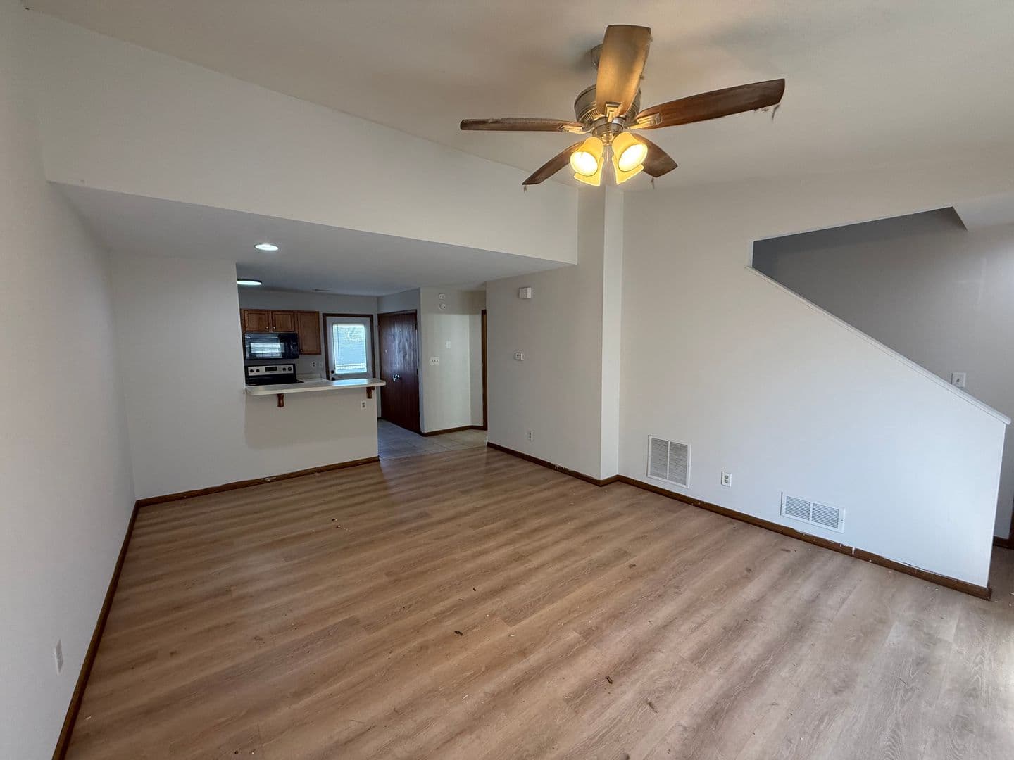 Columbia House: 1521 Typhoon Court