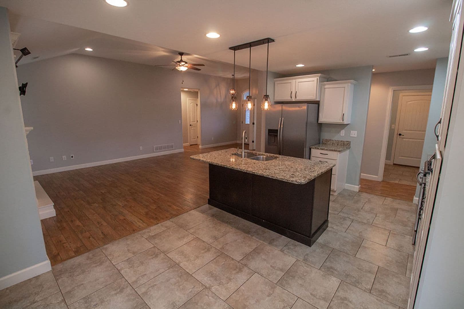 Columbia House: 7504 Wellford Ct