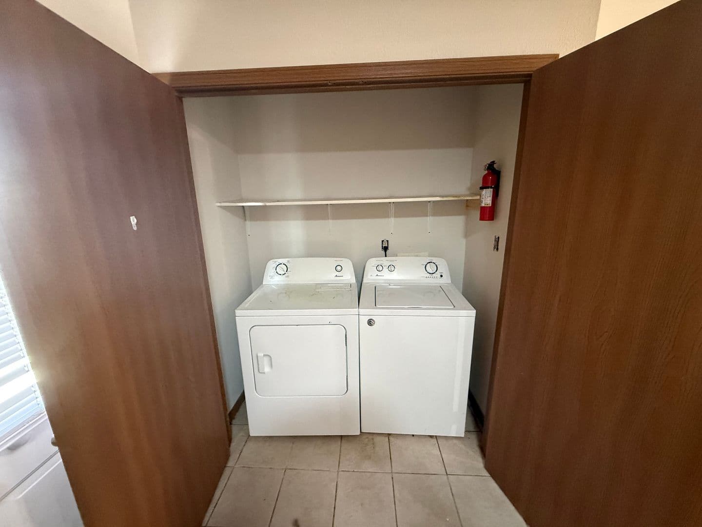 Columbia House: 1521 Typhoon Court