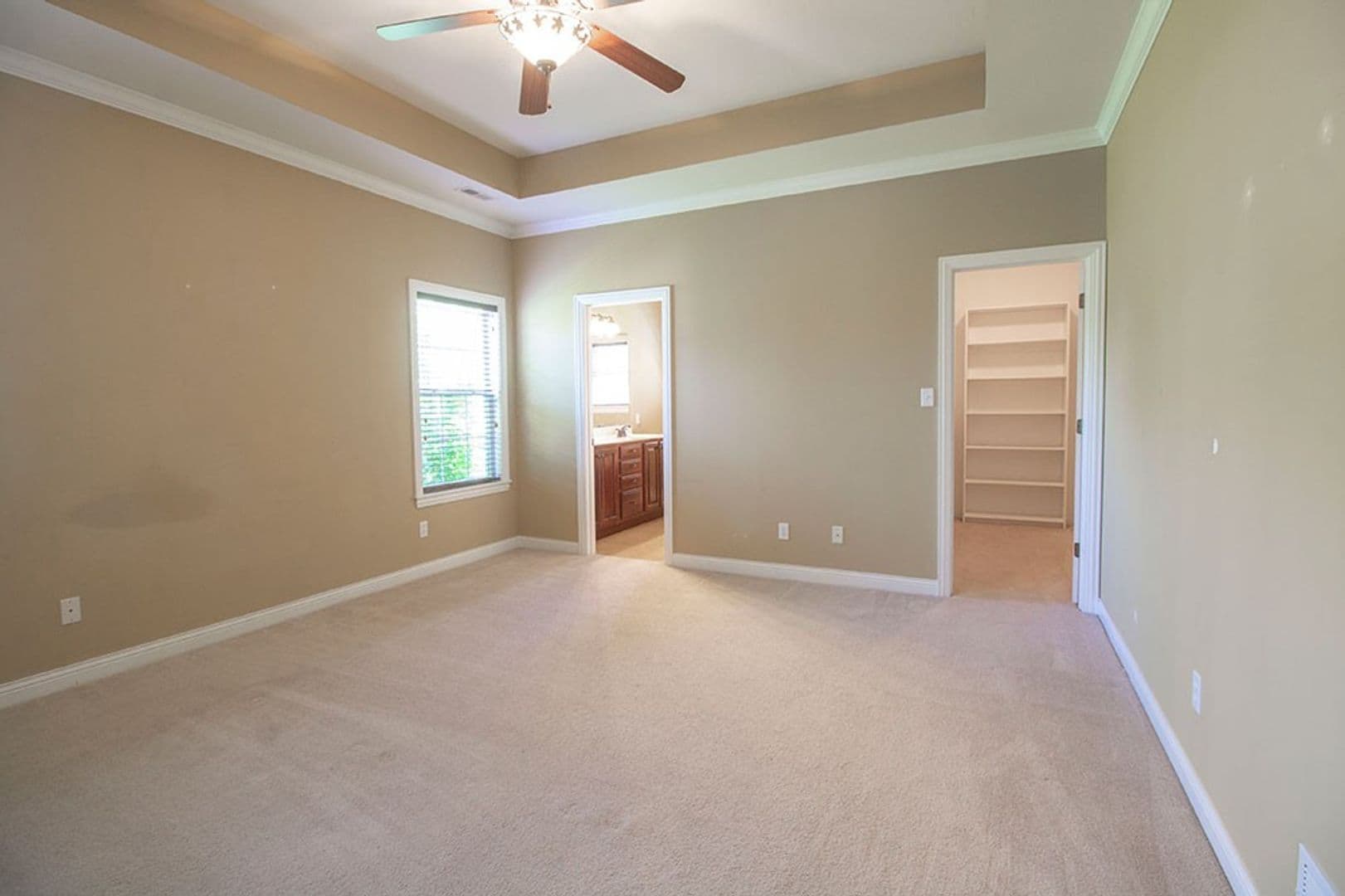 Columbia House: 5305 Chamois Dr