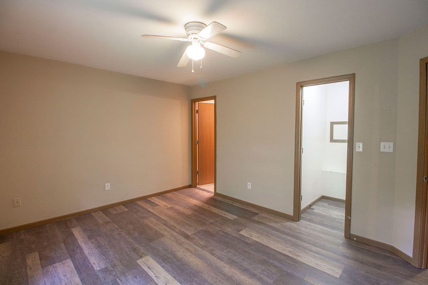 Columbia House: 1503 Greensboro Dr