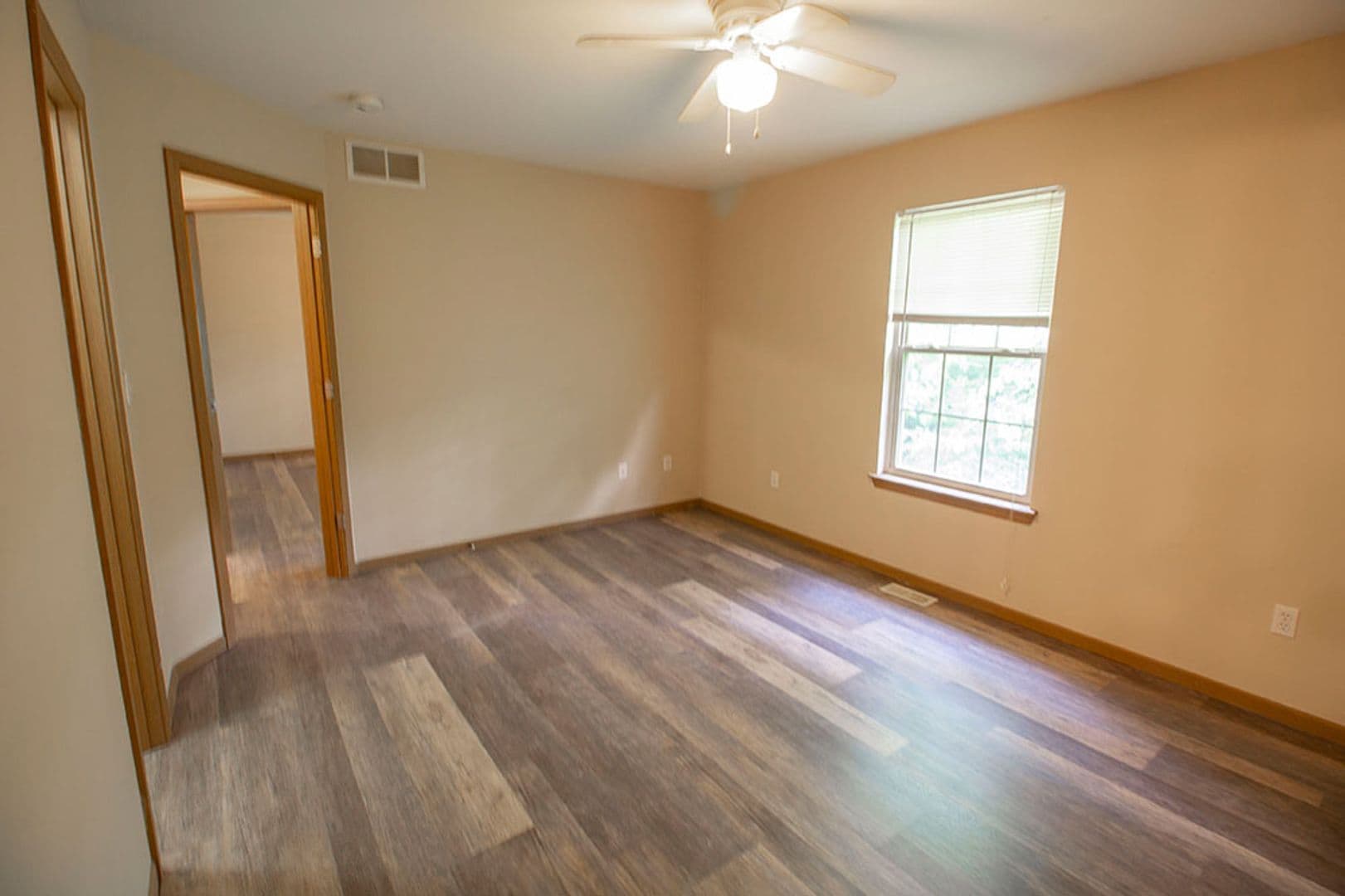 Columbia House: 1503 Greensboro Dr