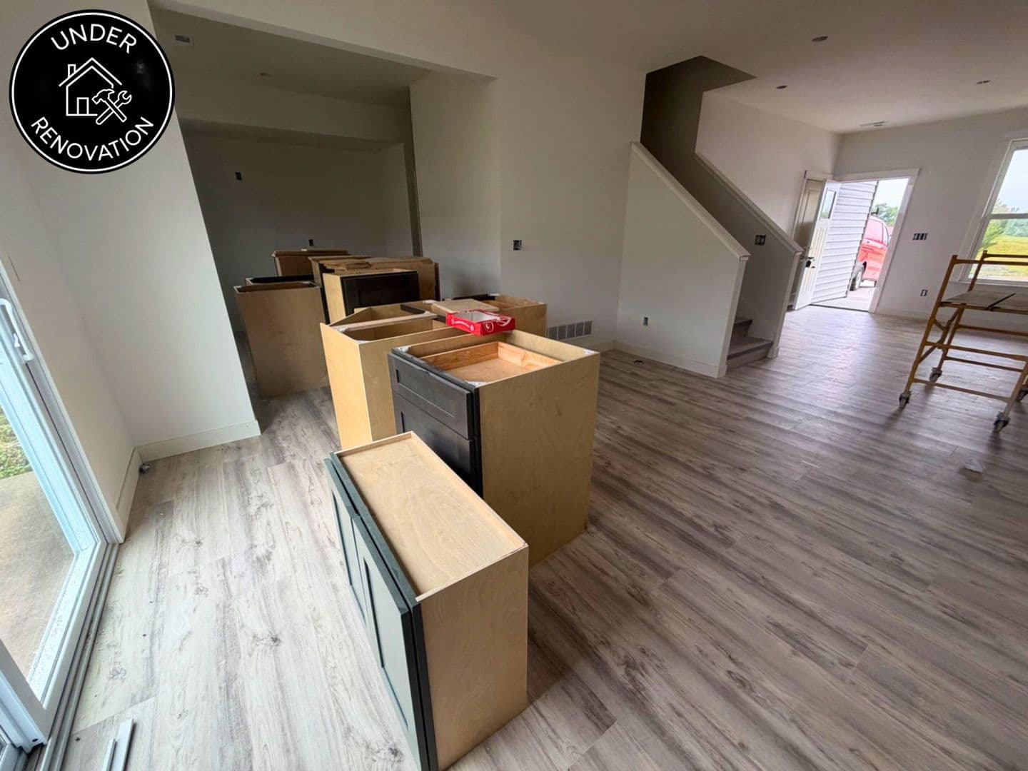 Columbia House: 5000 Derby Ridge Dr - 504