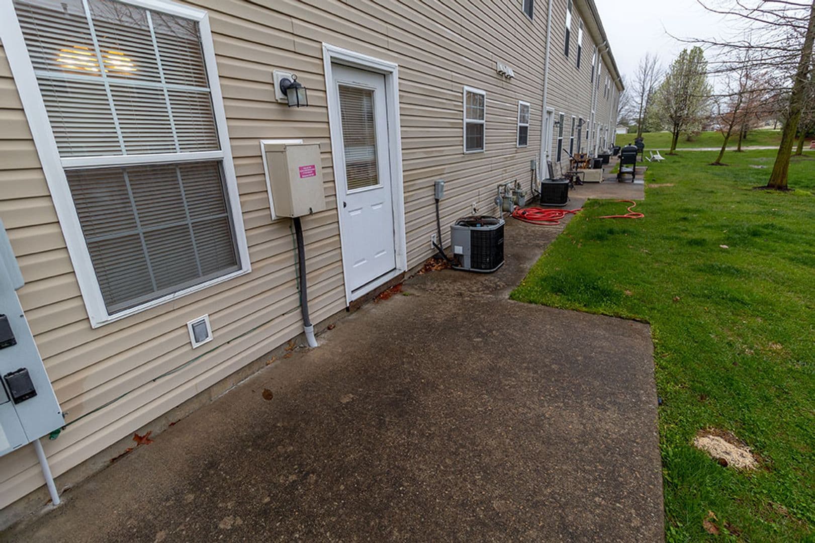 Columbia House: 5000 Derby Ridge Dr - 206