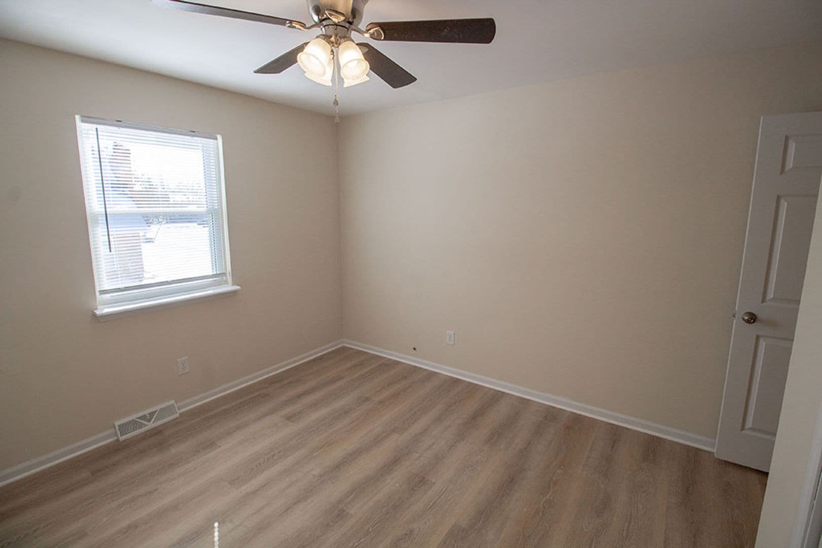 Columbia House: 3612 Hermitage Rd