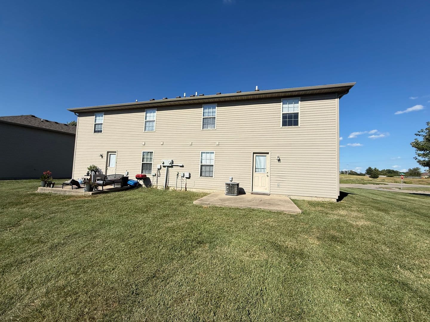 Columbia House: 214 Arctic Wolf Ct