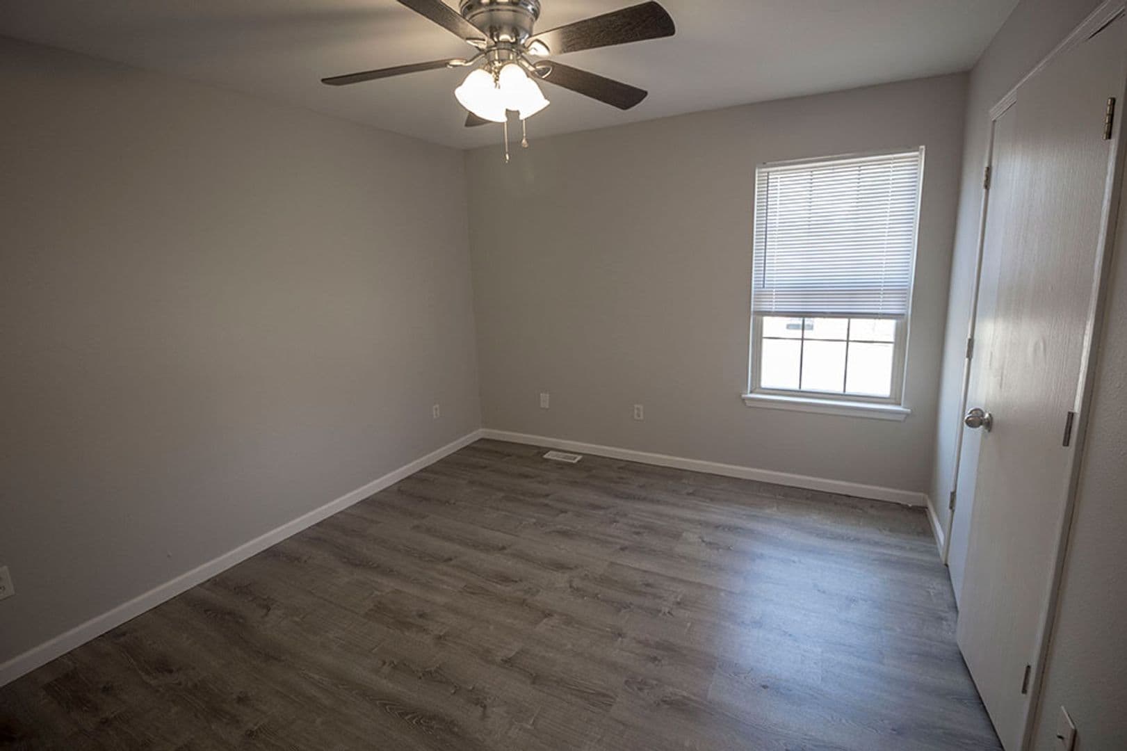 Columbia House: 1405 Greensboro Dr
