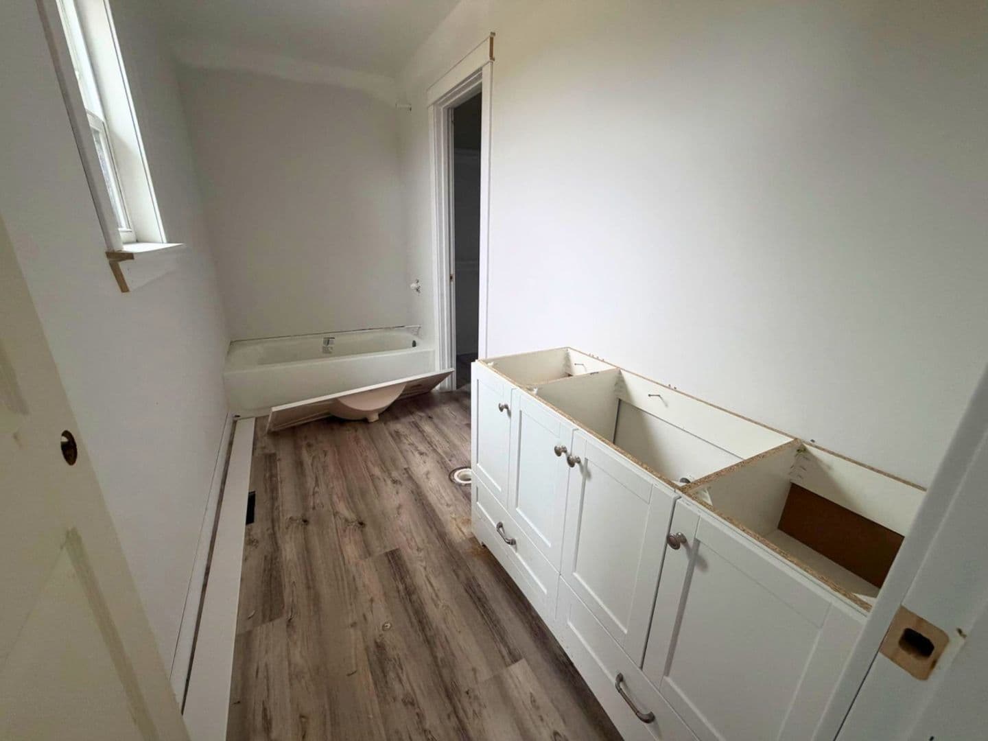 Columbia House: 5000 Derby Ridge Dr - 502