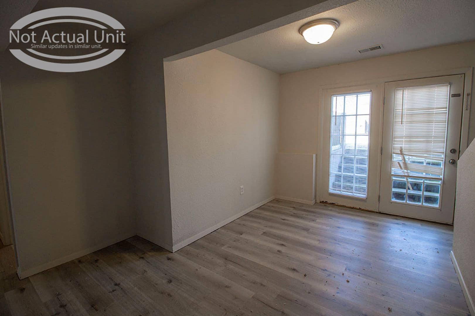 Columbia House: 1013 W Ash St