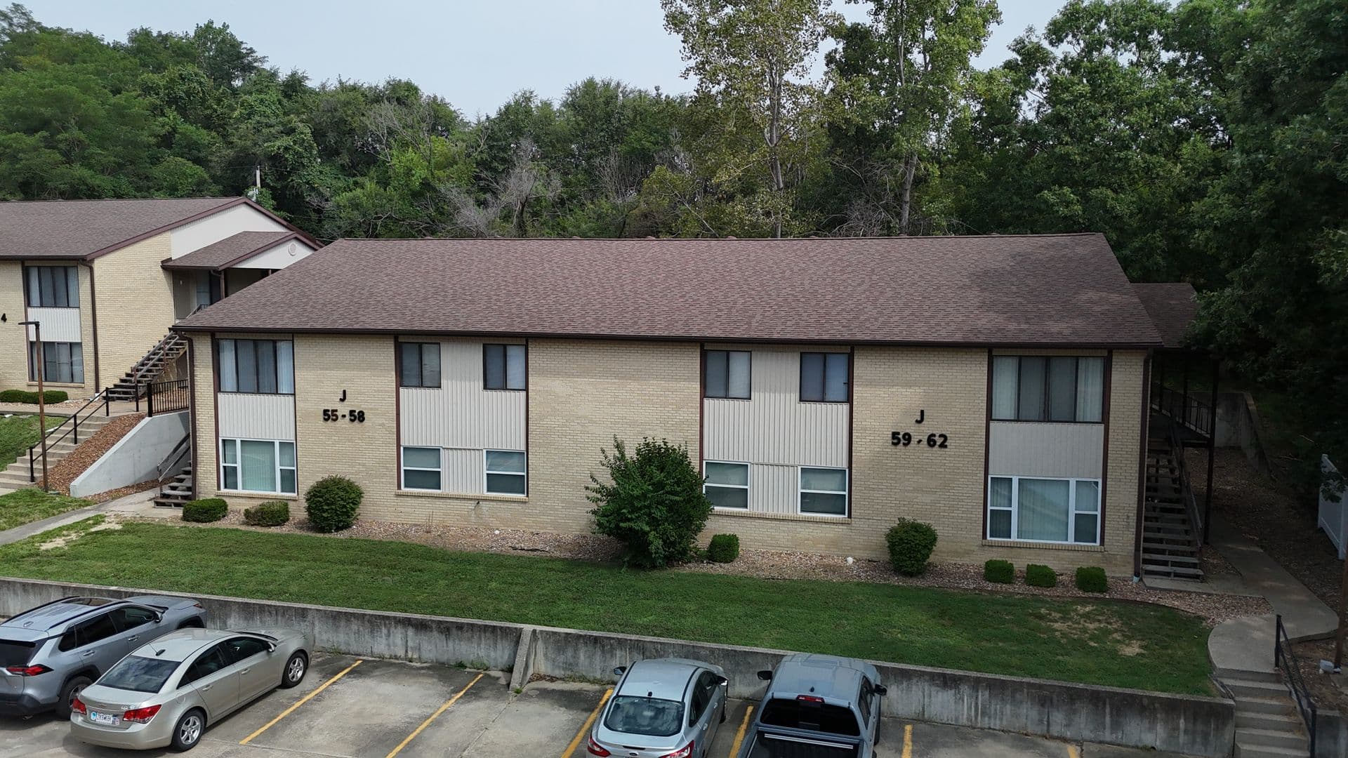 Jefferson City House: 405 Clayton Dr J-58