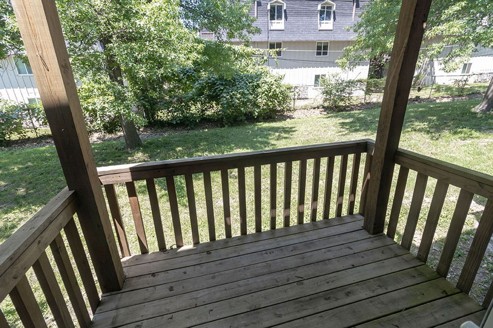 Columbia House: 105 N Garth Ave #41