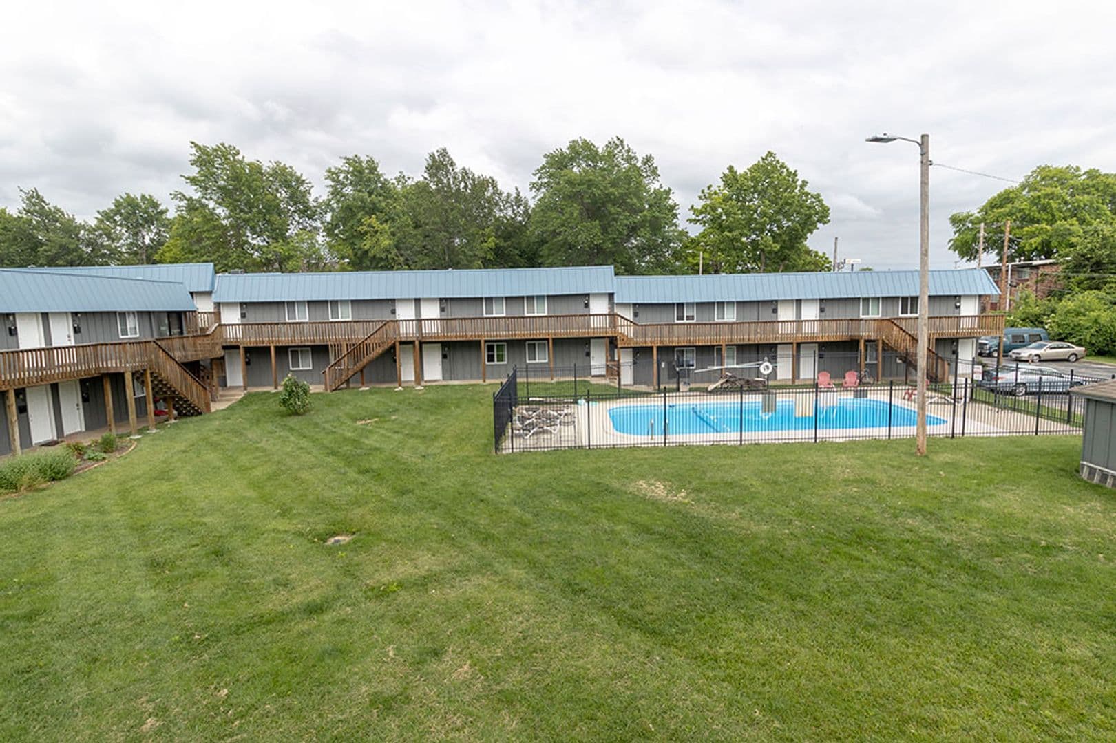 Columbia House: 105 N Garth Ave #41