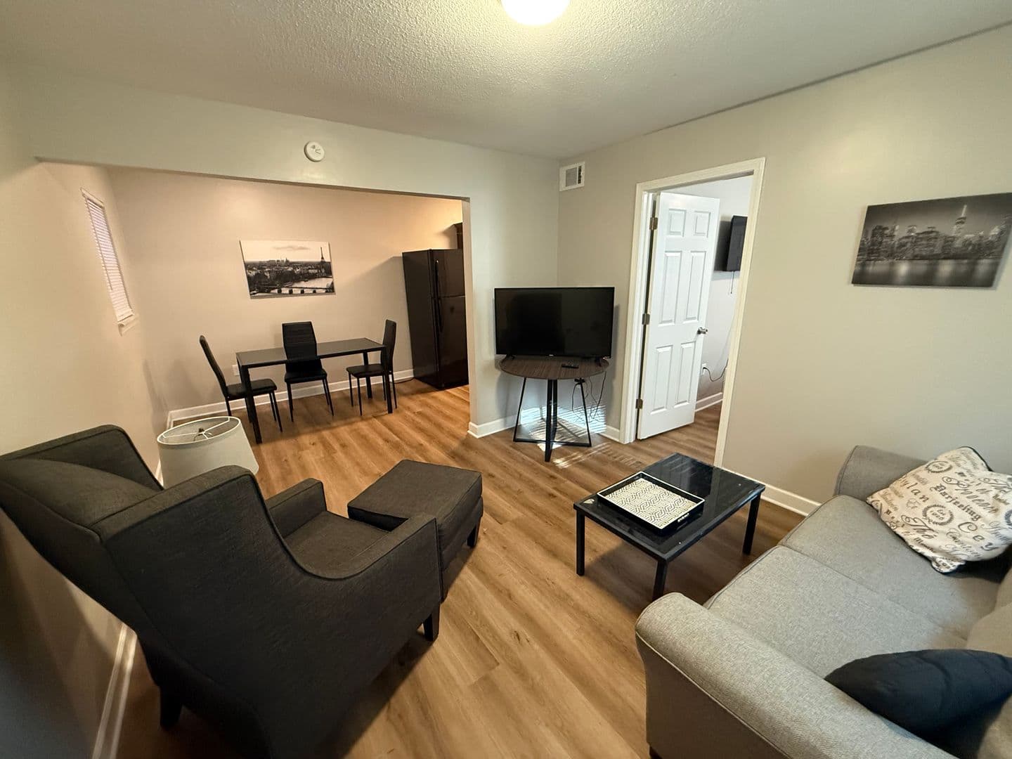 Columbia House: 1612 Richardson St. #1