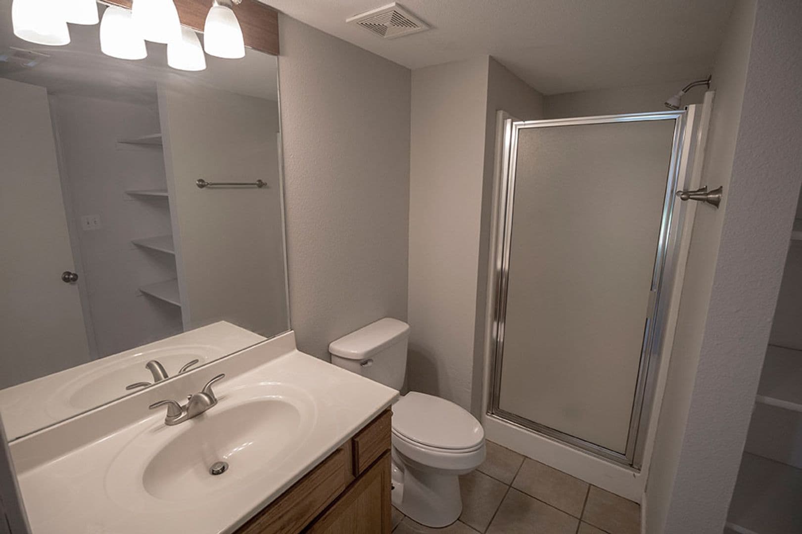 Columbia House: 1405 Greensboro Dr