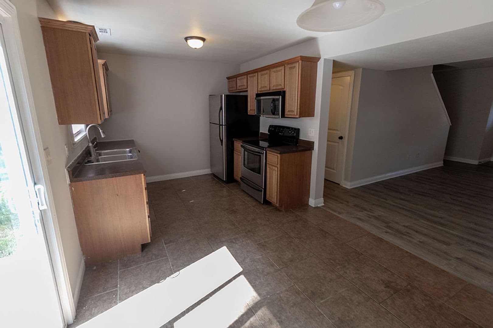 Columbia Apartment: 4700 Dehaven Dr