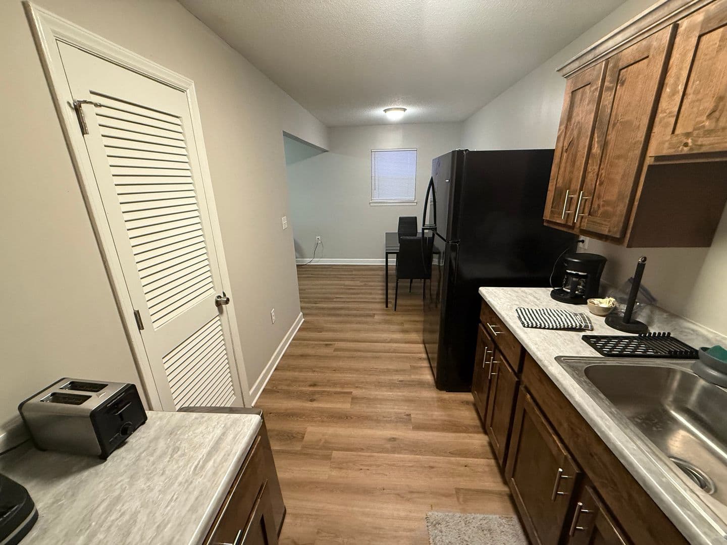 Columbia House: 1612 Richardson St. #1