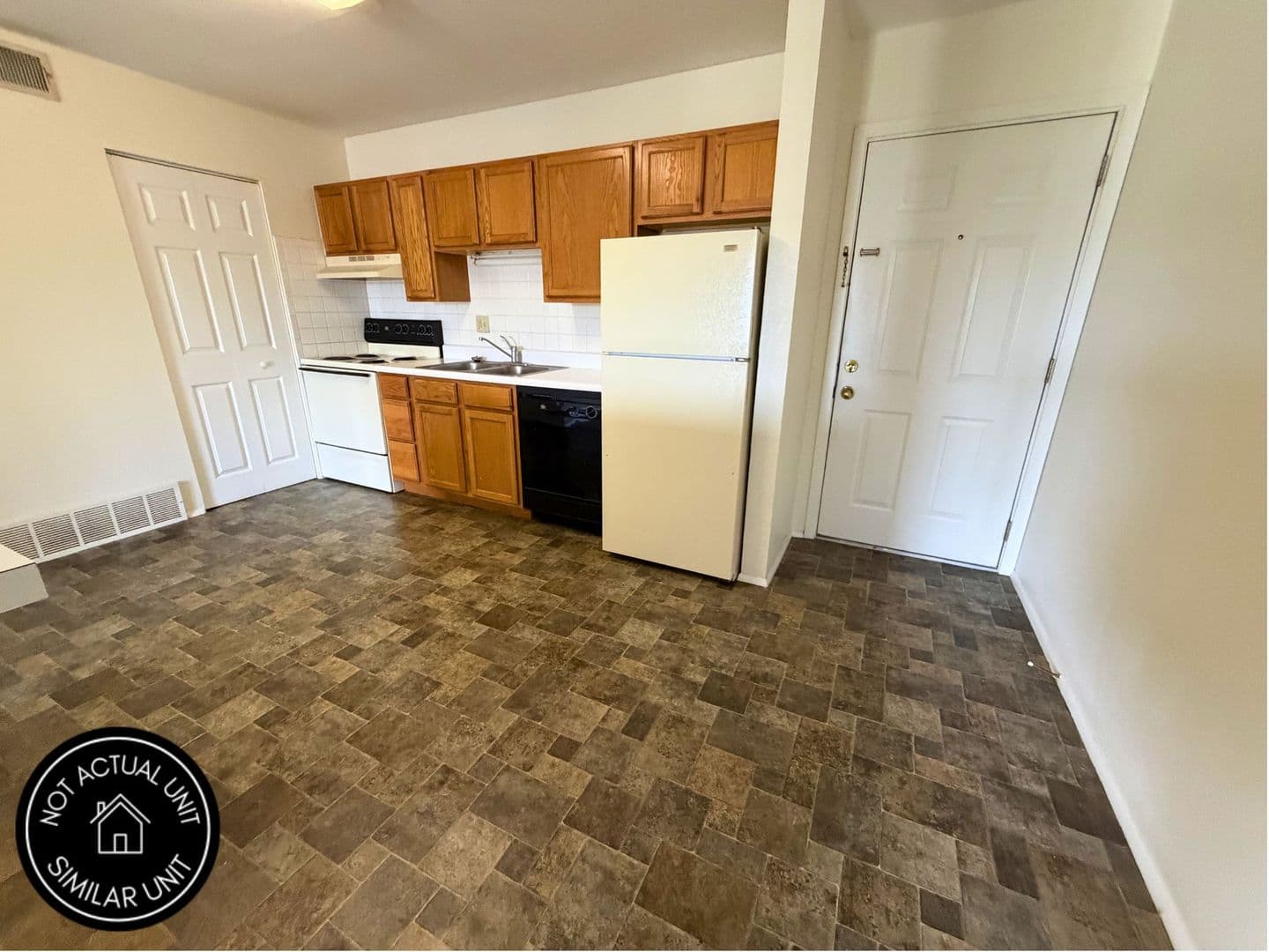Jefferson City House: 905 Southwest Blvd E