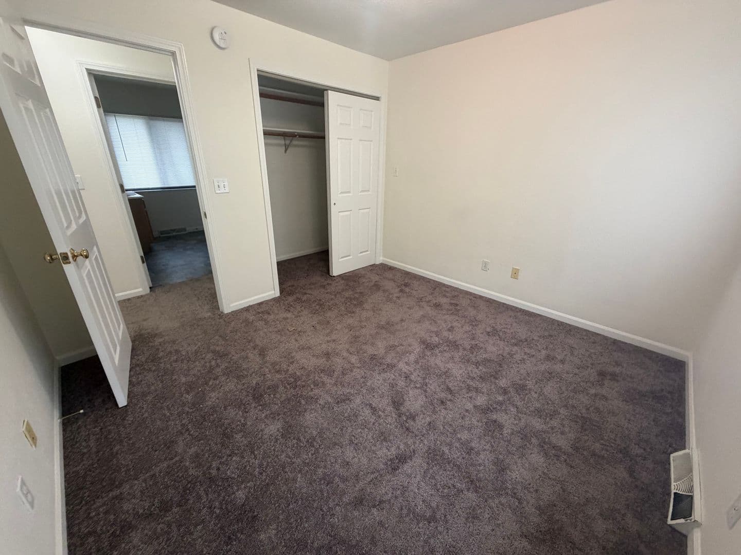 Jefferson City House: 405 Clayton Dr F