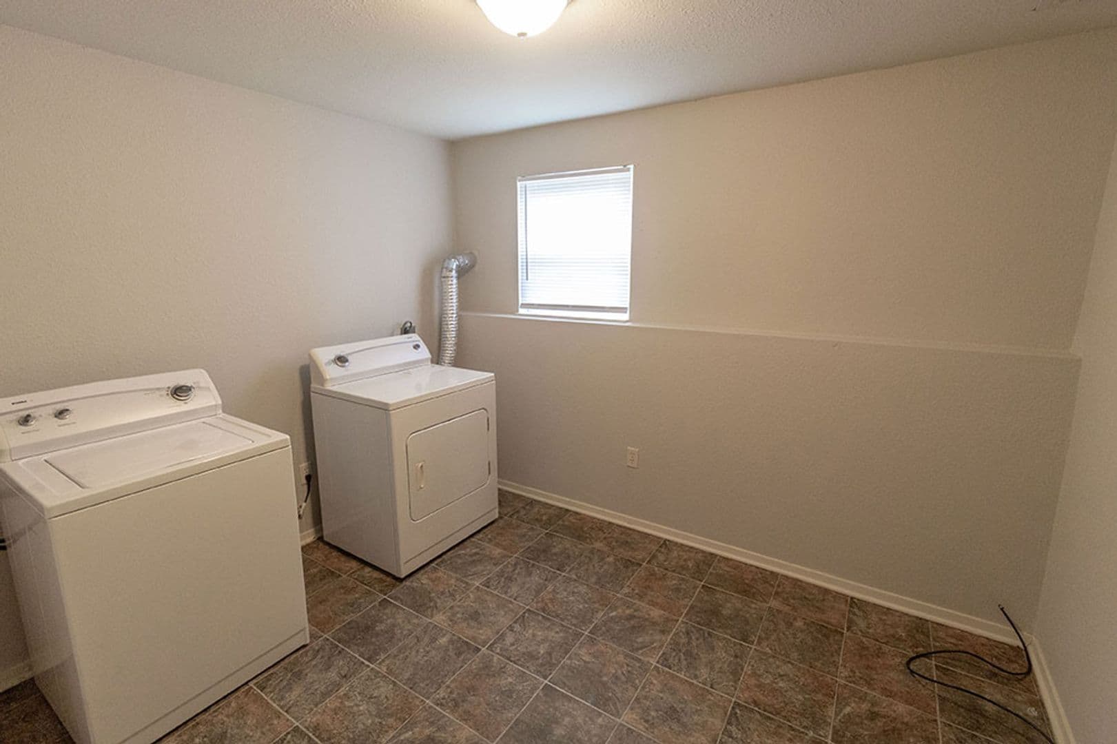 Columbia House: 1015 W Ash St