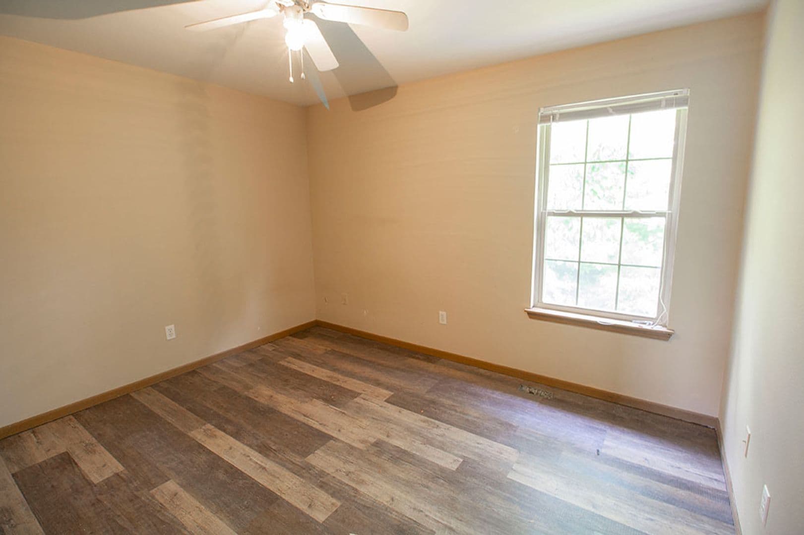 Columbia House: 1503 Greensboro Dr