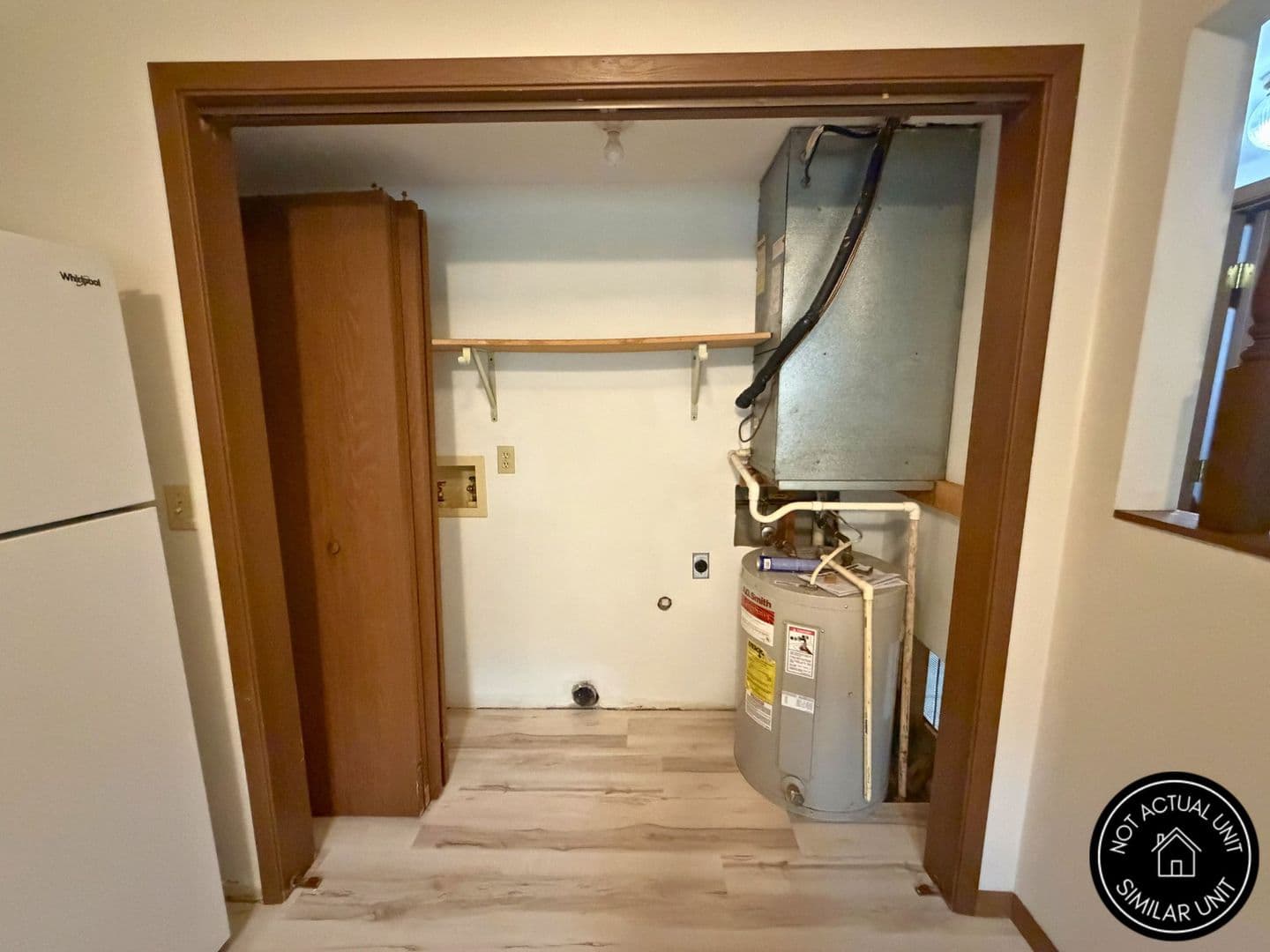 Jefferson City House: 405 Clayton Dr J-58