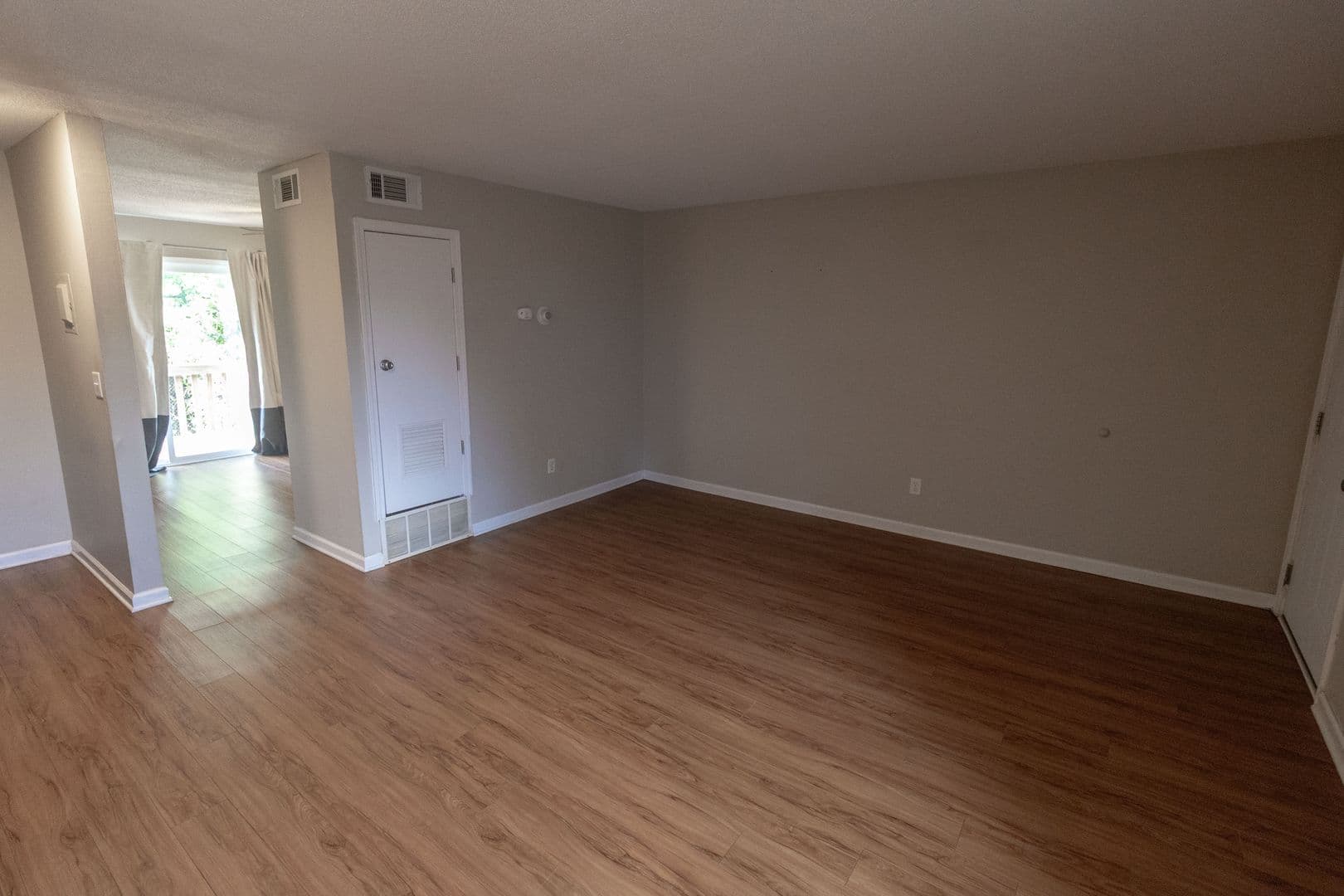 Columbia House: 105 N Garth Ave #33
