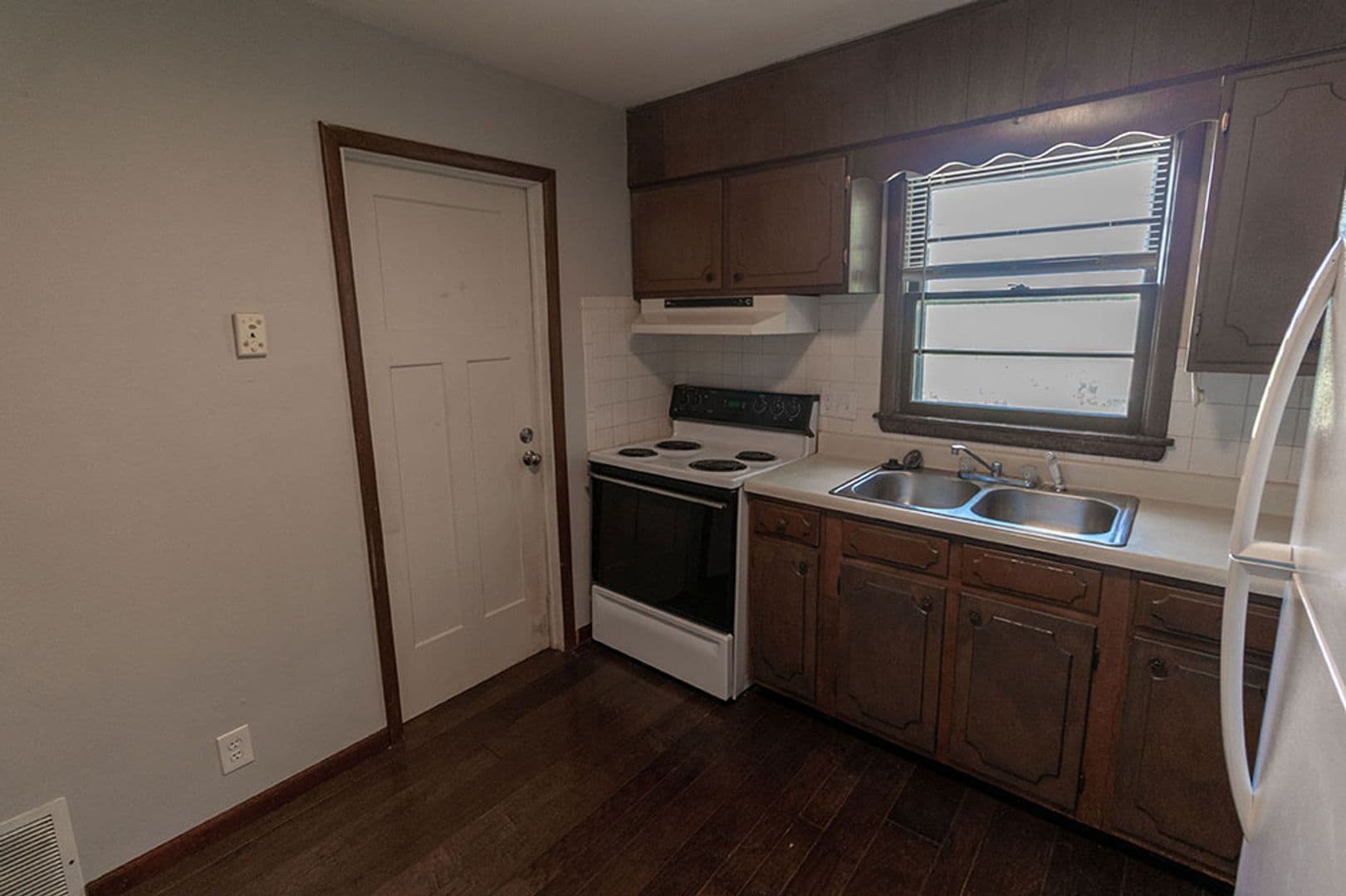 Columbia Apartment: 1804 Sylvan Ln