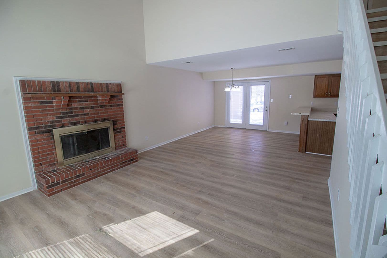 Columbia House: 3612 Hermitage Rd