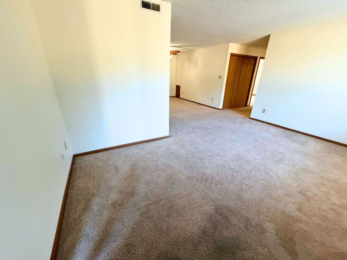 Jefferson City House: 843 Southwest Blvd D
