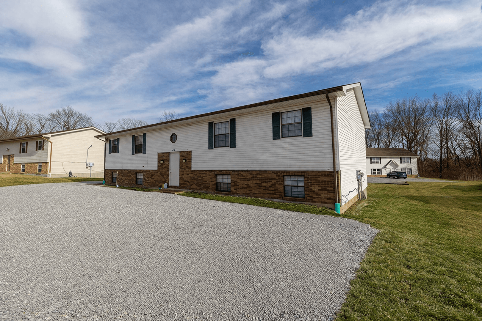 Columbia Apartment: 420 N East Park Ln