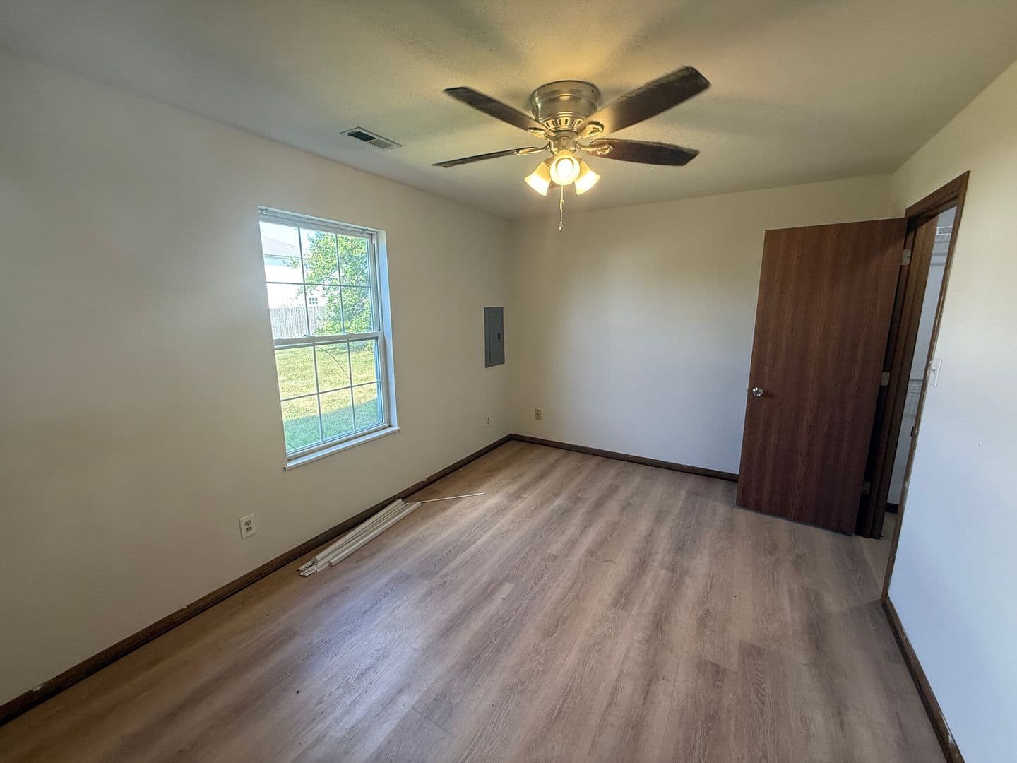 Columbia House: 1521 Typhoon Court