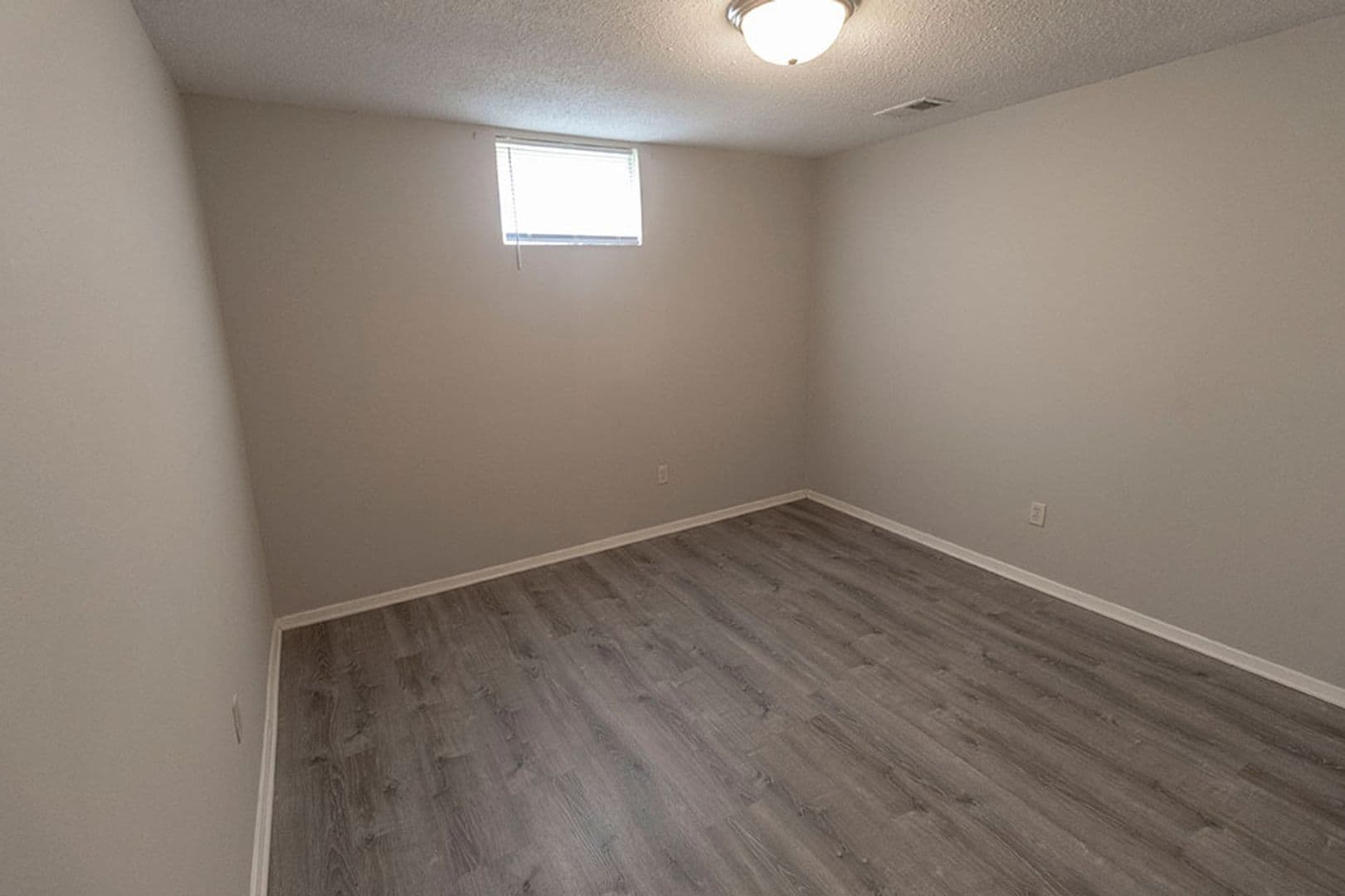 Columbia House: 215 Wheaton Ct