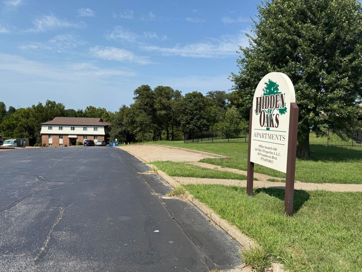 Jefferson City House: 405 Clayton Dr F