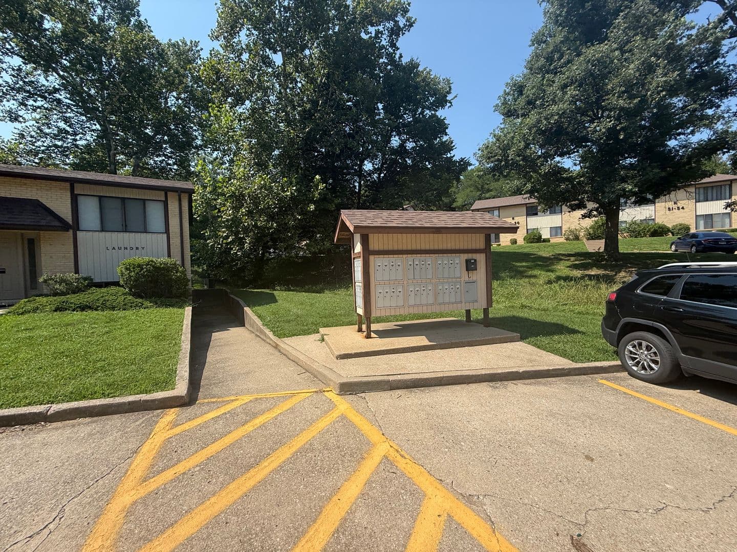 Jefferson City House: 405 Clayton Dr B-7