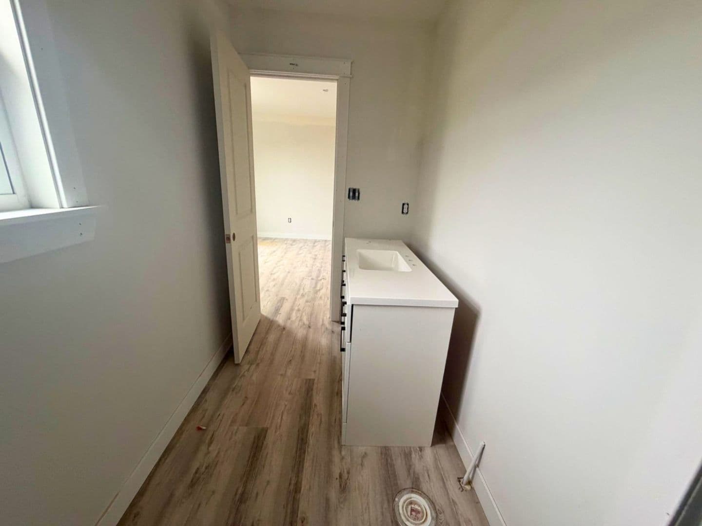 Columbia House: 5000 Derby Ridge Dr - 503