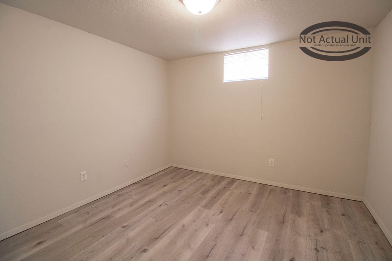 Columbia House: 1013 W Ash St